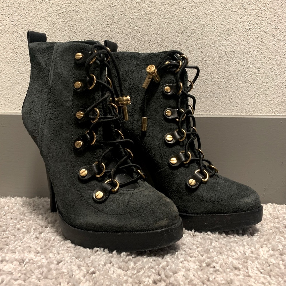 ✨Tory Burch Boots ✨